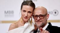 Jürgen Vogel mit seiner Verlobten Natalia Belitski.