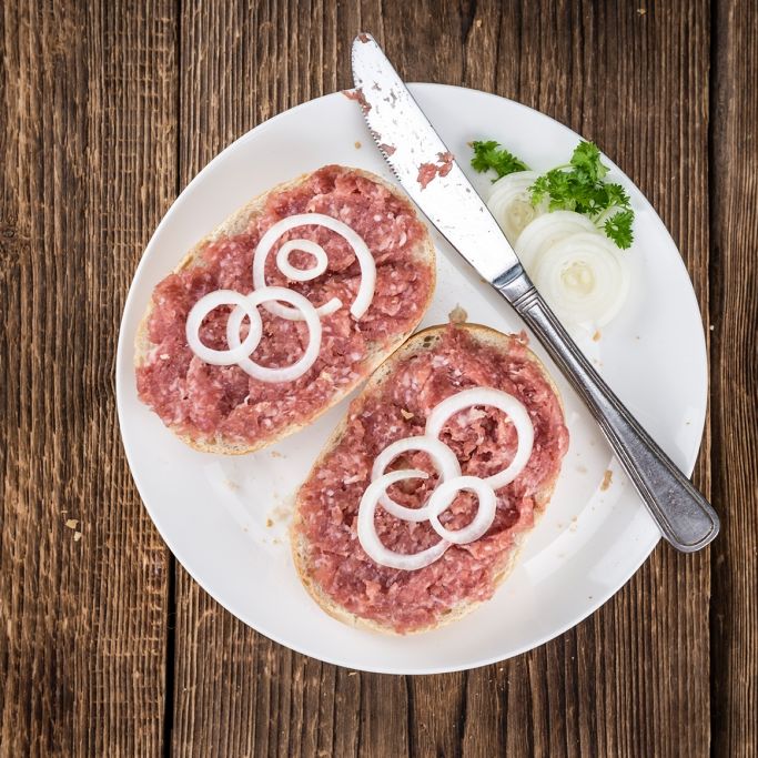 Keime bei Untersuchung entdeckt - Bundesamt warnt vor Verzehr von Mett