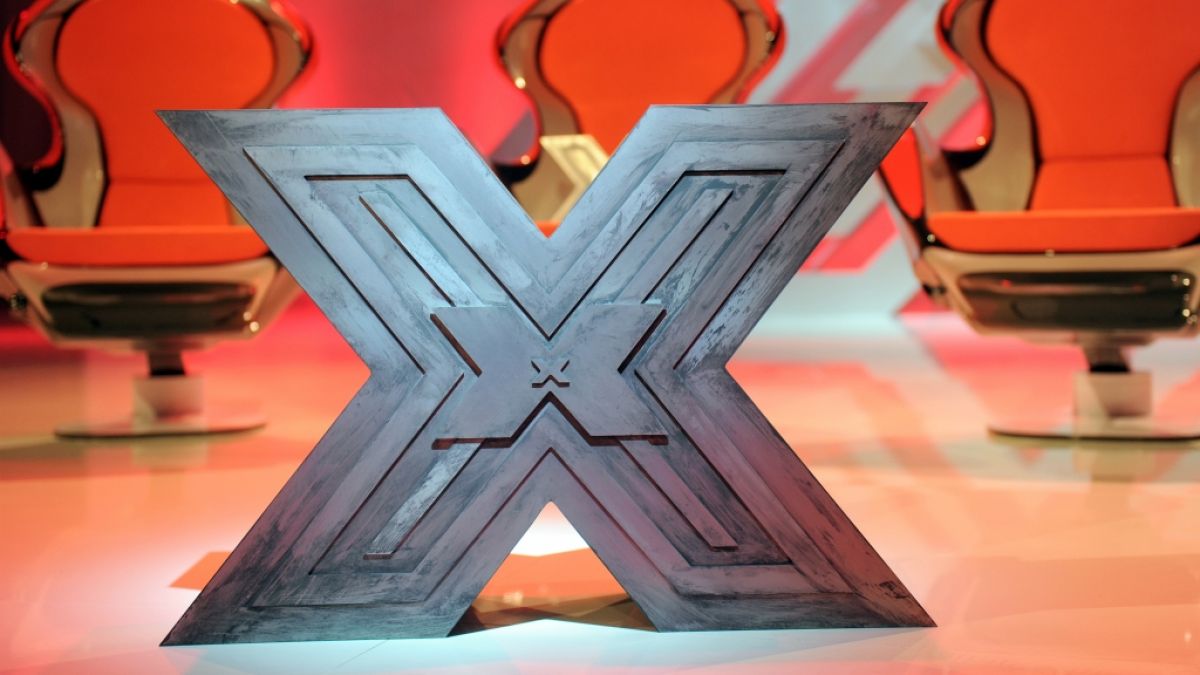 Die britische Castingshow "The X Factor" machte Stephanie Ternent Reid schlagartig bekannt, nun ist die Musikerin mit nur 36 Jahren plötzlich gestorben (Symbolfoto). Die britische Castingshow "The X Factor" machte Stephanie Ternent Reid schlagartig bekannt, nun ist die Musikerin mit nur 36 Jahren plötzlich gestorben (Symbolfoto). (Foto)