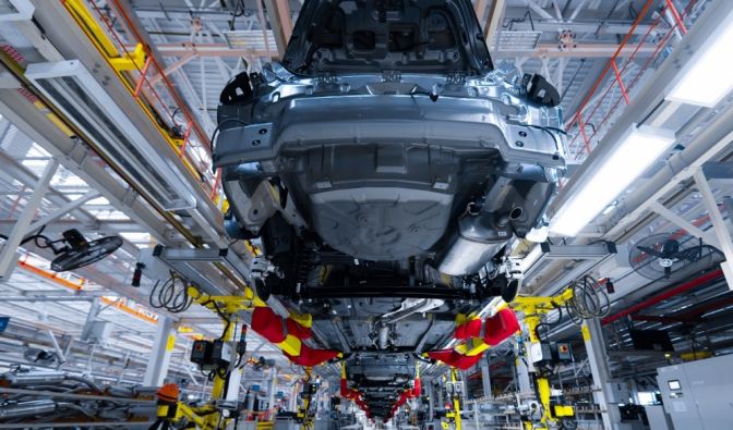 Aktuelle Nachrichten zum Thema Fahrzeugbau lesen Sie auf news.de (Symbolbild).