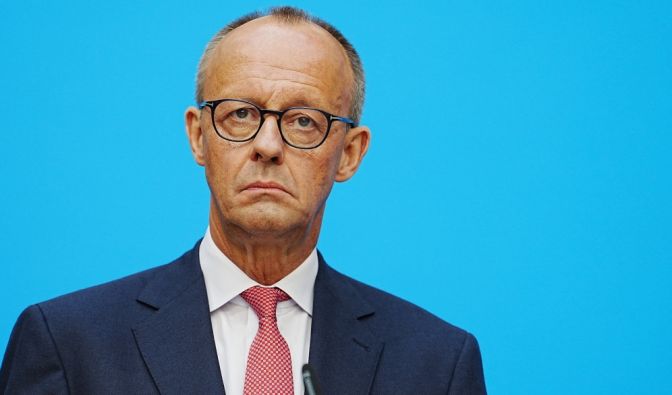 Friedrich Merz bei einer Pressekonferenz (Archivbild).