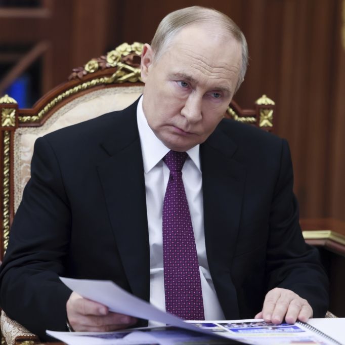 Kein Kriegsende bis 2027? Wladimir Putin bewilligt Mega-Etat für Militär