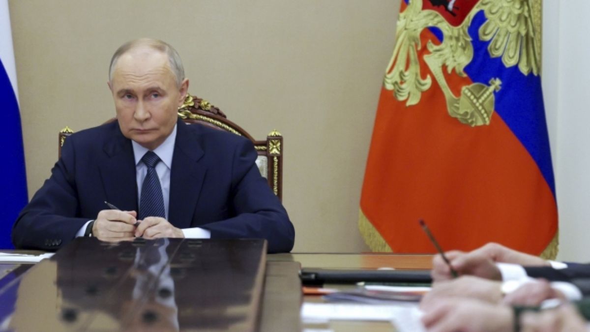 Wladimir Putin (Foto) unterstützt Syriens Machthaber Assad seit 2015 mit Truppen. Wladimir Putin (Foto) unterstützt Syriens Machthaber Assad seit 2015 mit Truppen. (Foto)