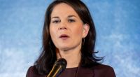 Annalena Baerbock schließt nicht aus, dass deutsche Bundeswehr-Soldaten als Teil der internationalen Schutztruppe in die Ukraine geschickt werden könnten.