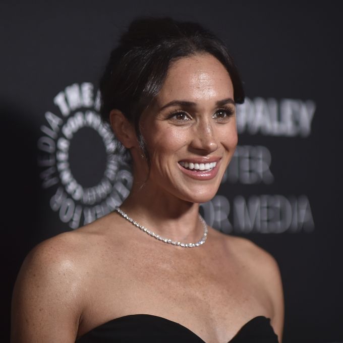 Ohne Ehemann Harry strahlt Herzogin Meghan das Trennungsgetuschel weg