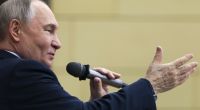 Wladimir Putin kämpft derzeit an drei Fronten.