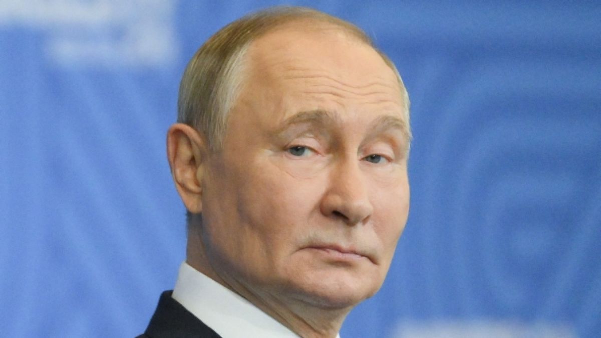 Wladimir Putin will die Geburtenrate in seinem Land seigern. Nun wurde bekannt, mit welchen Maßnahmen, er sein Ziel erreichen will. (Foto)