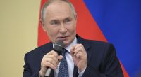 Wladimir Putin scheint wegen seiner neuen 