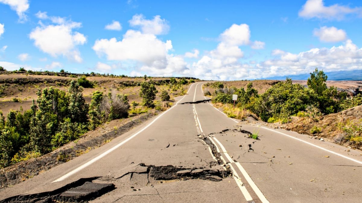 Erdbeben k&ouml;nnen Sch&auml;den bei Infrastruktur oder Stra&szlig;en anrichten (Symbolbild). (Foto)