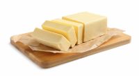 In vielen Rezepten sorgt Butter für den besonderen Geschmack - aktuell wird jedoch ein bestimmtes Butter-Produkt von Penny, Kaufland und Edeka in mehreren Bundesländern zurückgerufen.