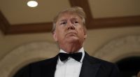 Ein Berater von Donald Trump ist mitten auf der Bühne zusammengebrochen.