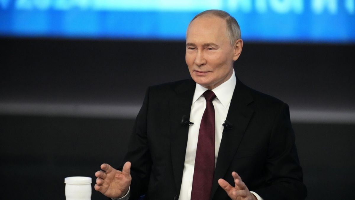 Wladimir Putin kann sich Berichten zufolge bald über neue Atom-U-Boote für seine Marine freuen. (Foto)