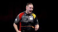 Darts-Profi Dimitri van den Bergh ist privat ein glücklicher Familienmensch.