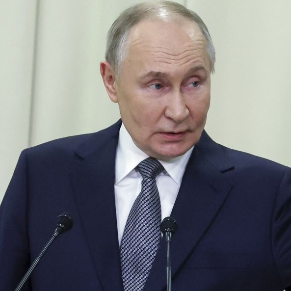 Pleite für Putin-Truppen - Russen-Stellung explodiert in Video