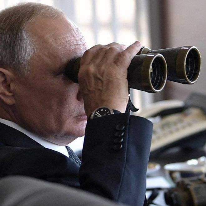 Video enthüllt: Putin-Soldaten überrollt auf dem Schlachtfeld von US-Panzer