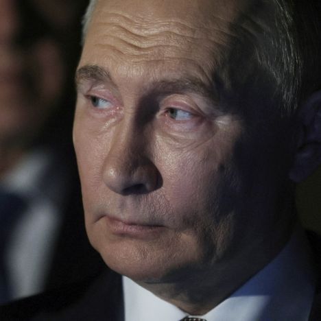 Putins Top-Offiziere bei Raketeneinschlag in Militärhauptquartier getötet