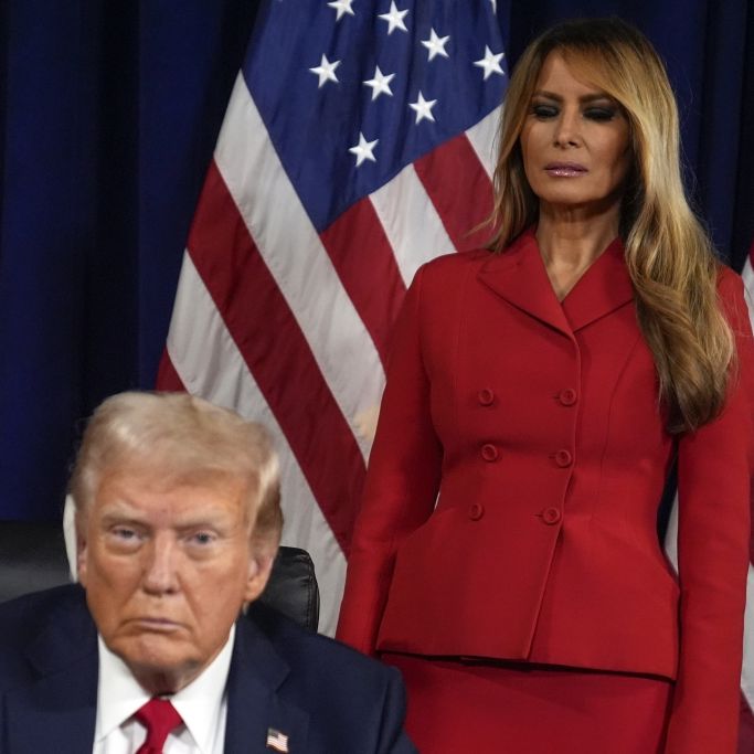 Donald Trumps Frau sitzt schon auf gepackten Koffern