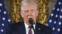 Donald Trump lässt sich für seinen vermeintlichen Erfolg feiern.
