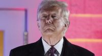 Donald Trump könnte in seiner zweiten Amtszeit als Präsident die Demokratie in den USA zugrunde richten, wie erste Prognosen bereits warnen.