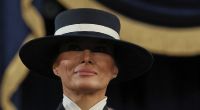 Melania Trump zeigte sich bei der Amtseinführung ihres Mannes mit breitem Hut.