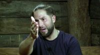 Maurice bricht in Tränen aus, weil er sich bloßgestellt fühlt.