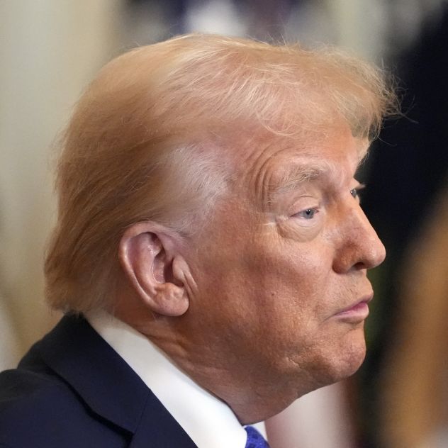 Es kostet fast 500 Dollar - US-Präsident irritiert mit Buch-Werbung