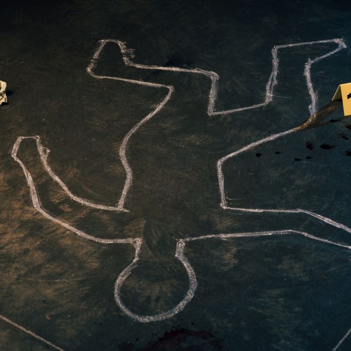 Erotik-Star (27) zu Tode gestürzt - Mordkommission ermittelt