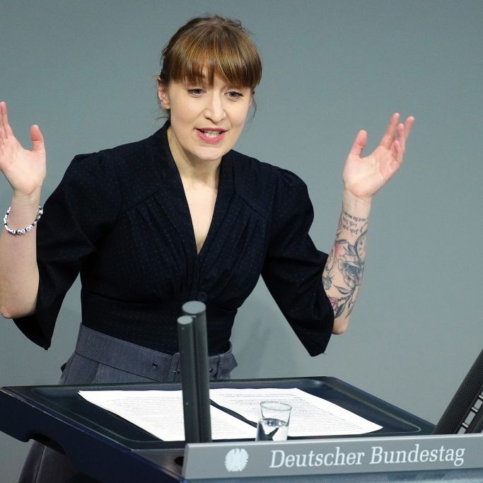 Linken-Politikerin sargt Merz ein - Video zeigt 