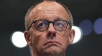 Friedrich Merz steht im Zuge der aufgeheizten Asyldebatte kurz vor der Bundestagswahl mächtig unter Druck.