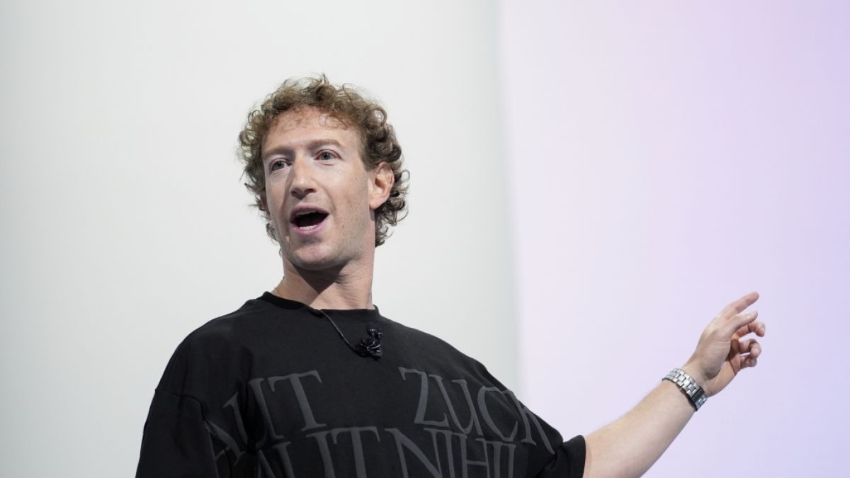 Mark Zuckerberg soll laut einem Ufologen über die Existenz von außerirdischem Leben Bescheid wissen. (Foto)