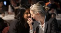 Alice Weidel (r) spricht mit ihrer Lebensgefährtin, der Schweizer Filmproduzentin Sarah Bossard, während der 35. traditionellen 