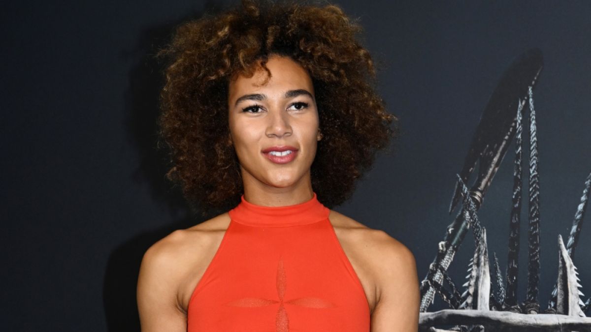 Schauspielerin und Stuntfrau Marie Mouroum kommt zum Event-Screening von "Black Panther: Wakanda Forever" in das Kino UCI Luxe. Schauspielerin und Stuntfrau Marie Mouroum kommt zum Event-Screening von "Black Panther: Wakanda Forever" in das Kino UCI Luxe. (Foto)