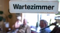 Darmkrebsvorsorge muss nicht erst mit über 50 Jahren beginnen - je früher Sie auf sich achten, desto besser.