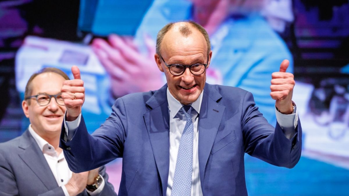 Eine Insa-Umfrage hat kurz vor dem TV-Duell ergeben, dass Friedrich Merz bei der Kanzler-Frage und bei der Migrationspolitik entscheidend vor Noch-Bundeskanzler Olaf Scholz liegt. Eine Insa-Umfrage hat kurz vor dem TV-Duell ergeben, dass Friedrich Merz bei der Kanzler-Frage und bei der Migrationspolitik entscheidend vor Noch-Bundeskanzler Olaf Scholz liegt. (Foto)