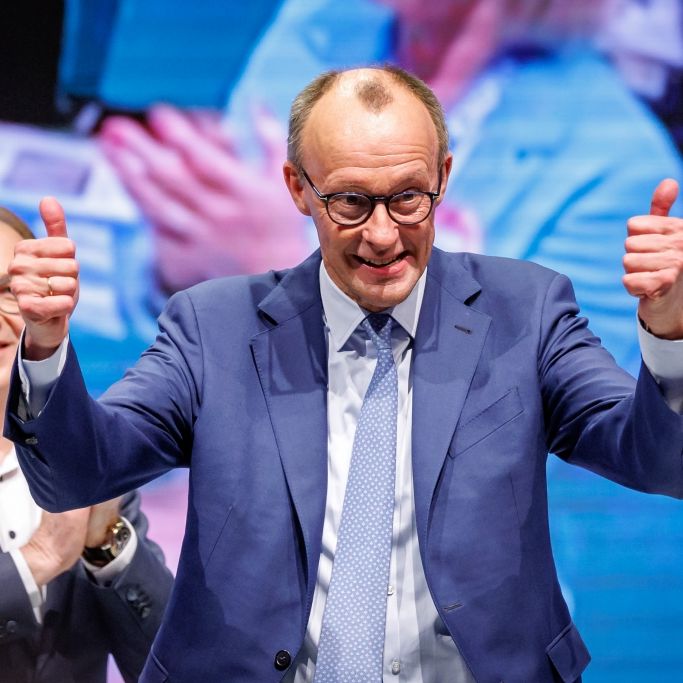 Merz-Hammer kurz vor dem TV-Duell: Hier hängt er Scholz lässig ab