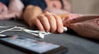 Wie Sie schlafen, kann eine Vielzahl an Folgen für Ihre Gesundheit haben.