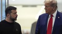 Der ukrainische Präsident Wolodymyr Selenskyj hat Gesprächen über einen Frieden in der Ukraine ohne Teilnahme Kiews erneut eine klare Absage erteilt.