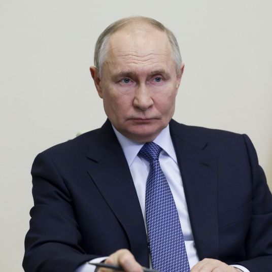 Monster-Rakete des Kremls floppt - Putin blamiert mit tierischem Auftritt