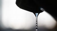 Trinkwasser kommt aus einem Wasserhahn. Die Wasserhärte erfahren Sie bei Ihrem örtlichen Versorger.