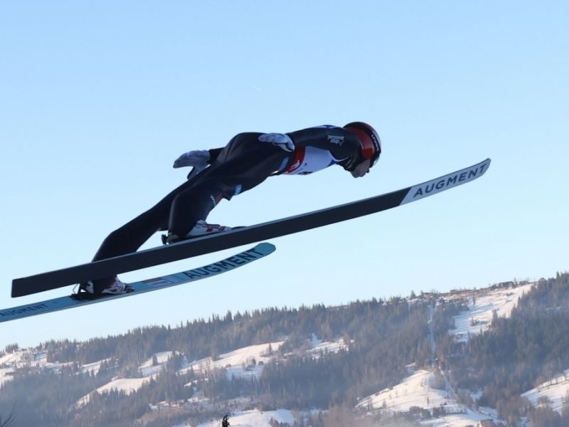 Skispringen 2025: Eisenbichlers neue Weihnacht - "A bissl dicker geworden"