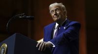 Donald Trump beharrt weiterhin auf ein Bodenschätze-Abkommen mit der Ukraine - doch die weigert sich bisher.