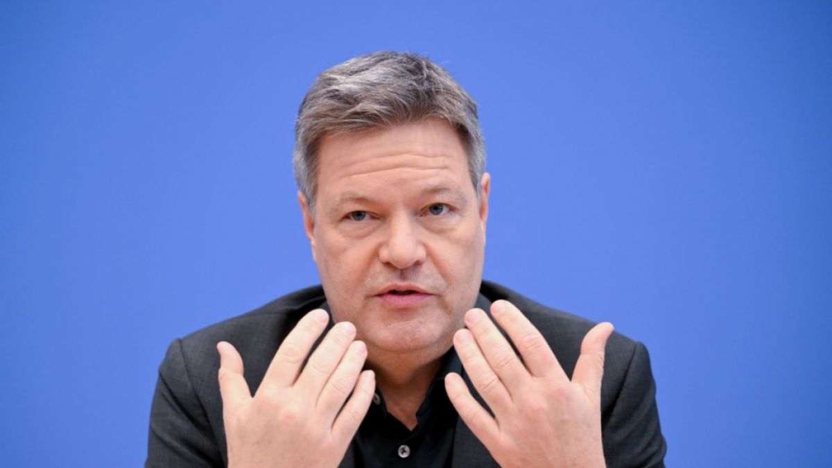 In einer Online-Petition wird gefordert, dass Robert Habeck in der Politik bleibt. (Foto)