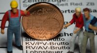 Durch erhöhte Sozialabgaben bleibt 2025 für viele Arbeitnehmer weniger vom Bruttolohn über.