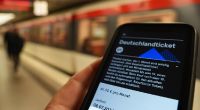 Die Betrugsfälle mit dem Deutschlandticket häufen sich offenbar.