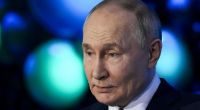 Wladimir Putin in Nahaufnahme: Auf diesem Foto vom 21. Februar ist die Narbe auf der Stirn deutlich zu erkennen.
