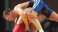 1996 kämpfte Buwaissar Saitijew (rotes Trikot) gegen den Deutschen Alexander Leipold. Jetzt ist der russische Ringer im Alter von 49 Jahren unter mysteriösen Umständen gestorben.