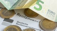 Deutschlands Rentnerinnen und Rentner dürfen sich zum 1. Juli 2025 über 3,74 Prozent mehr Rente freuen.