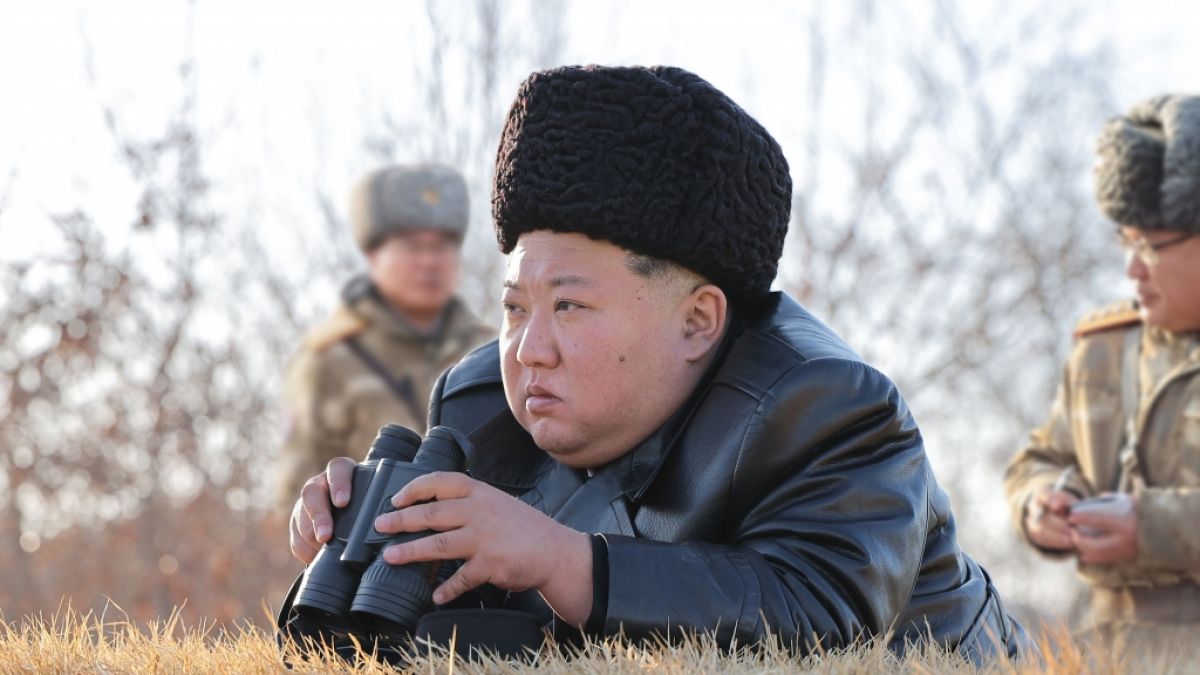 Nordkorea-Diktator Kim Jong Un beobachtete den Test von strategischen Marschflugkörpern im Westen seines Landes. (Foto)