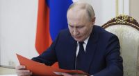 Wladimir Putin muss sich Berichten zufolge mit einer Insolvenzwelle bei russischen Fluggesellschaften auseinandersetzen.