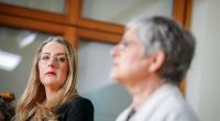Die Vorsitzende der Grünen-Bundestagsfraktion, Katharina Dröge, gab mit ihrer Co-Vorsitzenden Britta Haßelmann bekannt, die Grünen stünden nicht zur Verfügung, um Wahlgeschenke von Union und SPD zu finanzieren.